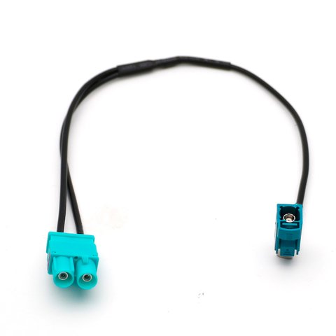 Adapter for Connecting Single Male FAKRA Radio Antenna in Volkswagen RCD510